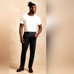 NWOT Tapered LUXE Traveler Jean in Size 34X32 Rinse Dark Wash